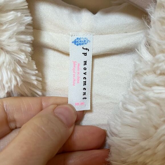 Free People Movement Off The Record Faux Fur Pullover Zip Hoodie in Beige M NWOT - Picture 10 of 16